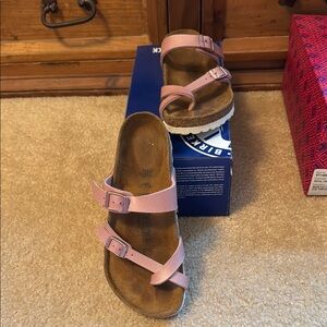 Birkenstock Light Pink Double Strap Mayari Sandals; GUC; size 36